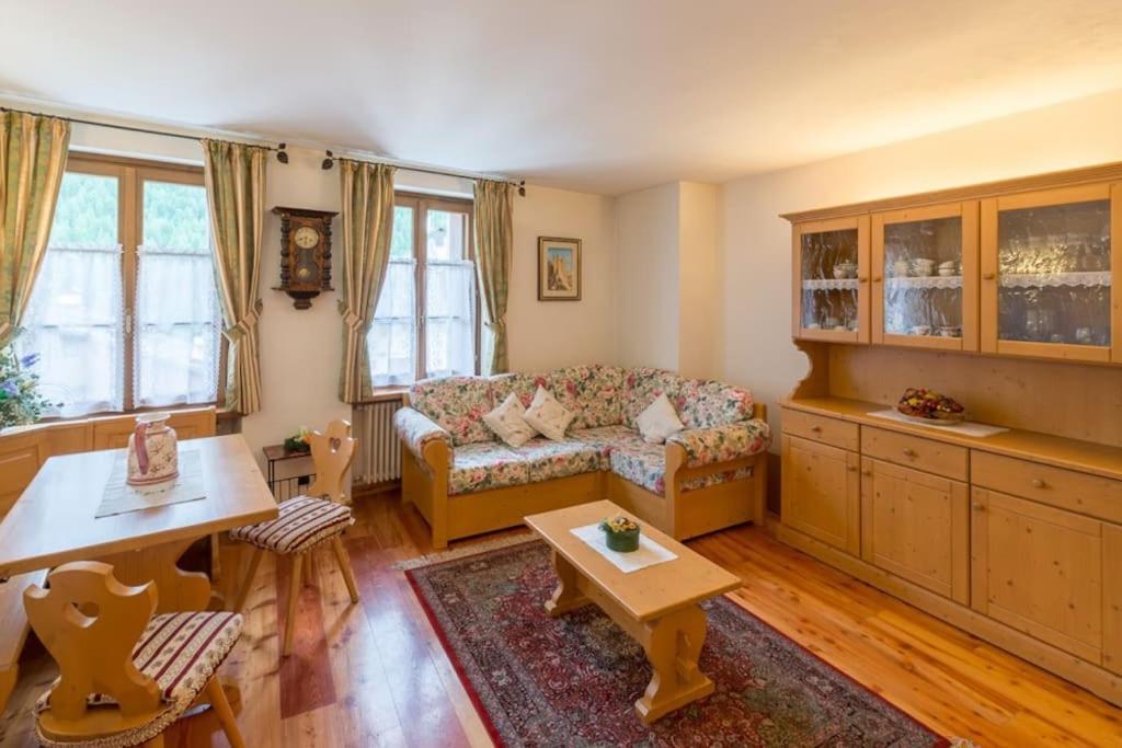 Cozy Apartment Near Cortina San Vito di Cadore Exterior photo